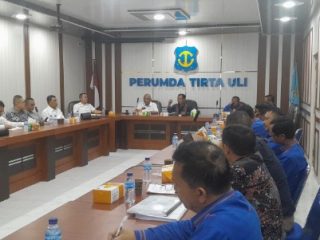 Komisi C DPRD Sumatera Utara melakukan kunjungan kerja ke kantor Perumda PDAM Tirtauli, Kamis (9/1/2025).