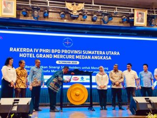 Kepengurusan PHRI BPD Sumut periode 2020-2025 merampungkan rapat kerja daerah ke-IV yang digelar di Hotel Grand Mercure Rabu (15/1//2025) dengan tema meningkatkan sinergi stakeholders untuk mendorong sektor pariwisata menjadi prioritas pembangunan daerah.