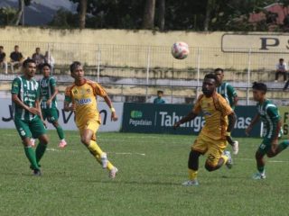 PSMS Medan berhasil meraih kemenangan penting di babak playoff degradasi Liga 2 musim 2024/2025. Bertanding di Stadion Baharuddin Siregar, Lubuk Pakam, Minggu (19/1/2025) sore WIB, PSMS mengalahkan Sriwijaya FC dengan skor 2-0.