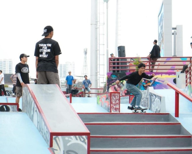 Medan kini memiliki ikon baru yang siap menjadi pusat aktivitas olahraga dan komunitas, yaitu Urban Community Park Kebun Bunga.