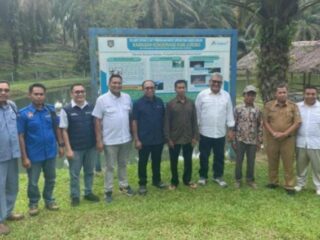 PT Indonesia Asahan Aluminium atau INALUM memberikan bantuan kepada UPR Mutiara Sungai Asahan berupa Bantuan lampu jalan LPJU Sollar Cell, perbaikan akses jalan, bibit Ikan Jurung dan pembuatan Plank.