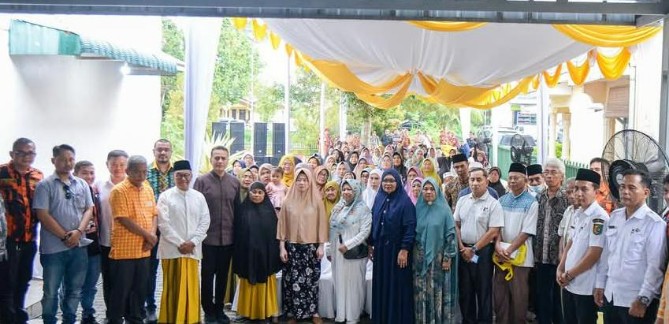 Anggota DPR RI Komisi V dari Fraksi Golkar, Musa Rajekshah (Ijeck) melakukan kunjungan kerja ke Desa Karang Tengah, Dusun 1, Kecamatan Serba Jadi, Kabupaten Serdang Bedagai (Sergai), Provinsi Sumatera Utara.