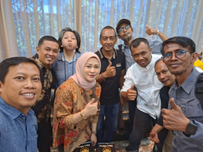 Ketua Dewan Perwakilan Rakyat (DPRD) Sumatera Utara, Erni Aryanti, menyambut baik rencana Komunitas Jurnalis Anak Medan (KoJAM) untuk berkolaborasi dalam pemberitaan dan kritik yang membangun di lingkup DPRD Sumut.