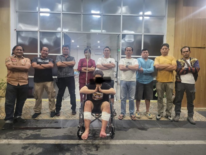 Personel Unit Reskrim Polsek Medan Baru menembak kawanan begal yang meresahkan masyarakat di wilayah hukum Polrestabes Medan.