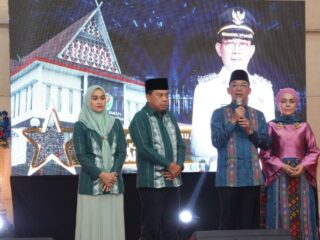 Gus Irawan Pasaribu SE, AK, MM, CA, berjanji tidak akan mengambil gaji Bupati Tapanuli Selatan periode 2025-2030, dan memilih menyerahkannya untuk disalurkan kepada masyarakat yang membutuhkan.