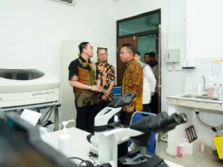 Wakil Walikota Medan, Zakiyuddin Harahap, melakukan peninjauan langsung ke RSUD Bachtiar Djafar di Jalan KL Yos Sudarso, Pekan Labuhan, Kecamatan Medan Labuhan, Kamis (6/3/2025).