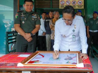 Demi mempererat sinergisitas dan membangun rasa kekeluargaan antarunsur Forkopimda, Wali Kota Medan Rico Tri Putra Bayu Waas mengunjungi Detasemen Polisi Militer (Denpom) I/5, Jumat (7/5/2025) siang.