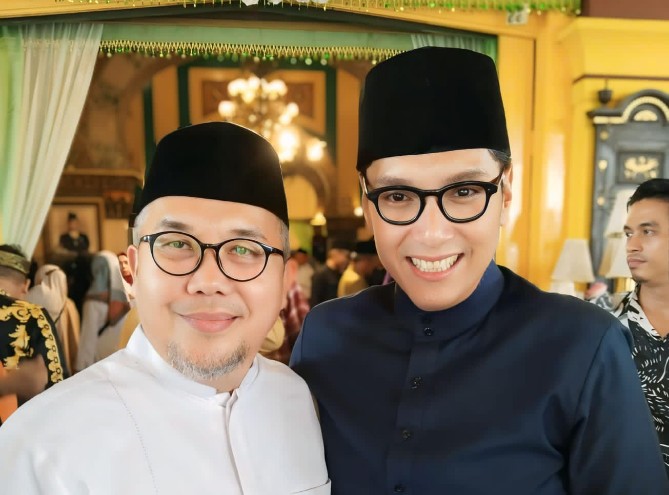 Ketua PD Al Washliyah Kota Medan Abdul Hafiz Harahap dan Walikota Medan Rico Waas