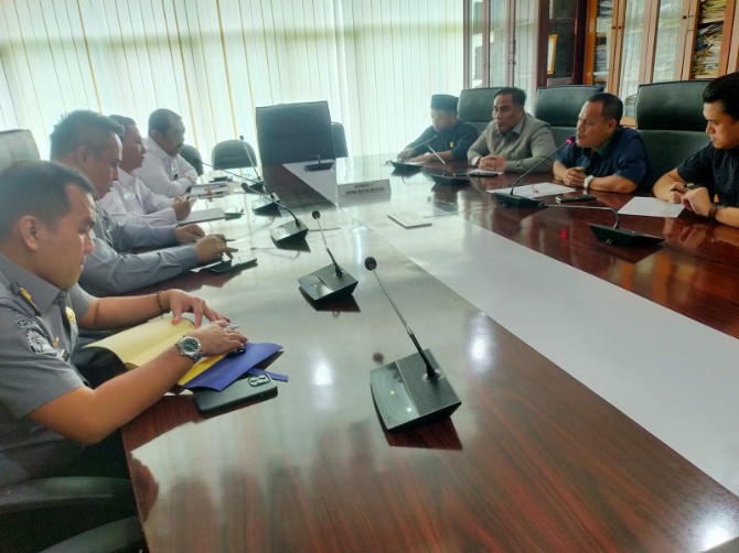 Rapat dengar pendapat (RDP) dengan Badan Pertanahan Nasional (BPN) Kota Medan, Senin (10/3/2025).