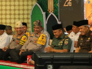 Kapolri Jenderal Listyo Sigit Prabowo melaksanakan Safari Ramadan ke Masjid Raya Al Mashun Medan, Sabtu (22/3/2025).