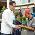 Acara Bapenda Berbagi dan Buka Puasa Bersama, Selasa (25/3/2025), di halaman kantor Bapenda.