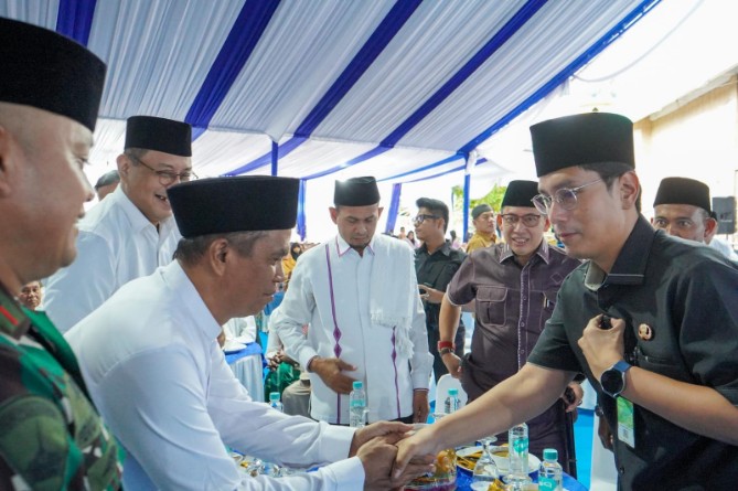 Walikota Medan Rico Waas saat Safari Ramadan