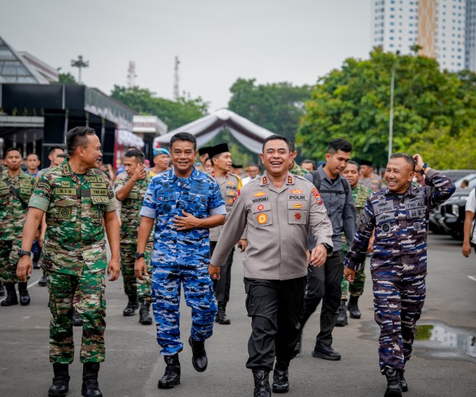 Dalam semangat kebersamaan dan kepedulian sosial, Kodam I/BB dan Polda Sumatera Utara menggelar kegiatan Berbagi Berkah Ramadhan di Kota Medan, Jumat (28/3/2025).