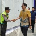 Wali Kota Medan Rico Tri Putra Bayu Waas kunjungannya ke Pos Terpadu dan Pos Pengamanan (Pos Pam) di Jalan Bukit Barisan, tepat di depan Pos Bloc, Minggu siang.