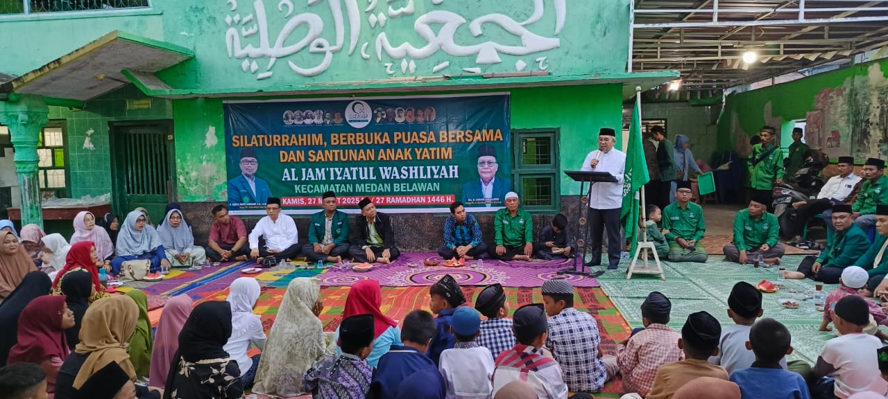 Ketua PD Al Washliyah Medan, H. Abdul Hafiz Harahap, memberi sambutan di Belawan.