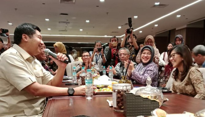 Menteri Perumahan dan Kawasan Permukiman Maruarar Sirait mengalokasikan 1.000 rumah subsidi untuk wartawan.