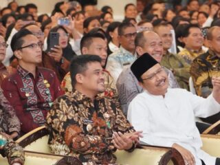 Acara Sosialisasi dan Koordinasi Pembentukan Sekolah Rakyat serta Dialog Pilar-pilar Sosial se-Sumatera Utara, di Aula Raja Inal Siregar, Kantor Gubernur Sumatera Utara, Jumat (11/4/2025).