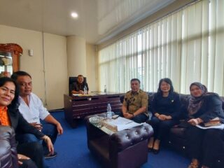 Ketua Komisi 2 DPRD Medan Kasman Bin Marasakti Lubis mengaku sangat menyangkan ketidak hadiran Ketua arisan Horas Bidan Sumatera (HOBISUI) Rohma Sitanggang dalam Rapat Dengar Pendapat (RDP) di gedung DPRD Medan, Senin (14/4/2024).