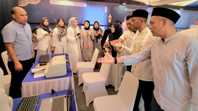 Penyelenggaraan Musabaqah Tilawatil Quran (MTQ) ke-58 Kota Medan Tahun 2025 yang berlangsung di Kecamatan Medan Deli tidak hanya menjadi ajang syiar keagamaan, tetapi juga dimanfaatkan Pemerintah Kota Medan untuk mendekatkan pelayanan publik kepada masyarakat.