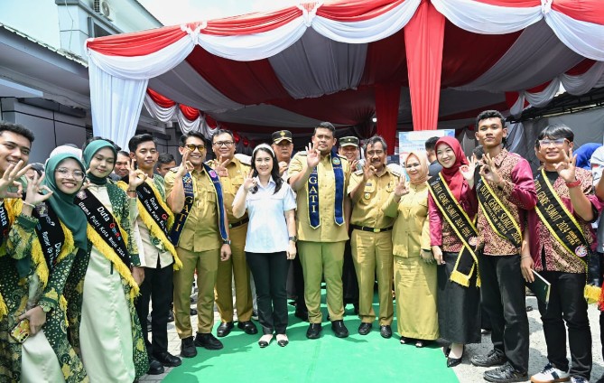 Gubernur Sumatera Utara (Sumut), Bobby Afif Nasution, mengajak seluruh bupati dan wali kota di Sumut untuk mendukung dan menyukseskan Gerakan Ayah Teladan Indonesia (GATI) serta Pelayanan Vasektomi Serentak.