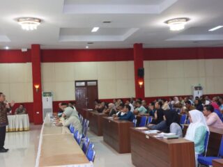 Bupati Tapanuli Selatan (Tapsel) H. Gus Irawan Pasaribu mengatakan, kepala desa merupakan ujung tombak dari suatu daerah dan itu bisa dilihat dari keberhasilan pembangunan yang ada di desanya.