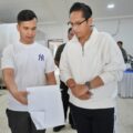 Seluruh camat dan lurah se-Kota Medan menjalani tes urine di halaman Rumah Dinas Wali Kota Medan, Sabtu (26/4/2025).