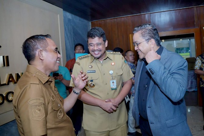 Gubernur Sumatera Utara Bobby Nasution menyampaikan bagaimana kondisi Kepulauan Nias kepada Anggota Komisi II DPR RI.