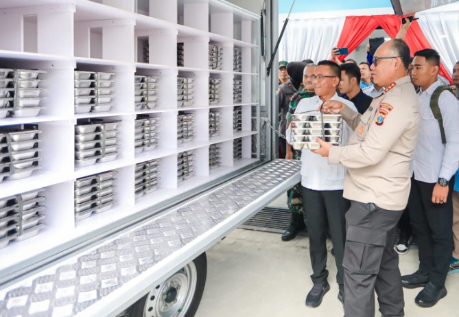 Polrestabes Medan resmi meluncurkan Satuan Pelayanan Pemenuhan Gizi (SPPG) sebagai bagian dari program Makan Bergizi Gratis (MBG) yang diinisiasi Polri dan sejalan dengan program Pemerintah Pusat.