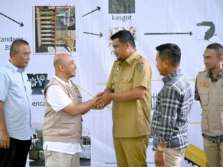 Gubernur Sumatera Utara Muhammad Bobby Afif Nasution meluncurkan Tempat Pengolahan Sampah Terpadu (TPST) Universitas Sumatera Utara (USU).