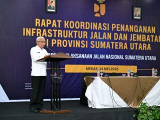 Pemerintah Provinsi Sumatera Utara (Pemprov Sumut) mengajak semua pihak berkolaborasi menangani jalan di Sumut.