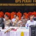 Wakapolda Sumut Brigjen Pol Rony Samtana  mewakili Kapolda Sumut dalam konferensi pers di Mapolda Sumut, Kamis (15/5/2025).