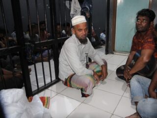Warga Negara Asing (WNA) asal Bangladesh berhasil diamankan Imigrasi Kelas I Khusus TPI Medan. Mereka diamankan karena tidak memiliki dokumen resmi tinggal di Indonesia.