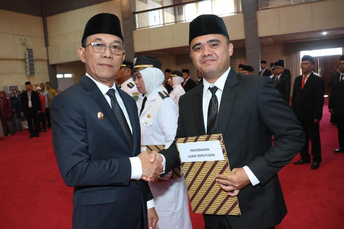 Bupati Tapanuli Selatan (Tapsel) H. Gus Irawan Pasaribu melakukan langkah tegas dalam rangka penyegaran dan peningkatan kinerja birokrasi dengan melantik sebanyak 56 pejabat di lingkungan Pemerintah Kabupaten Tapsel, di Aula Sarasi III Kantor Bupati Tapsel di Sipirok, Jumat (23/5/2025).