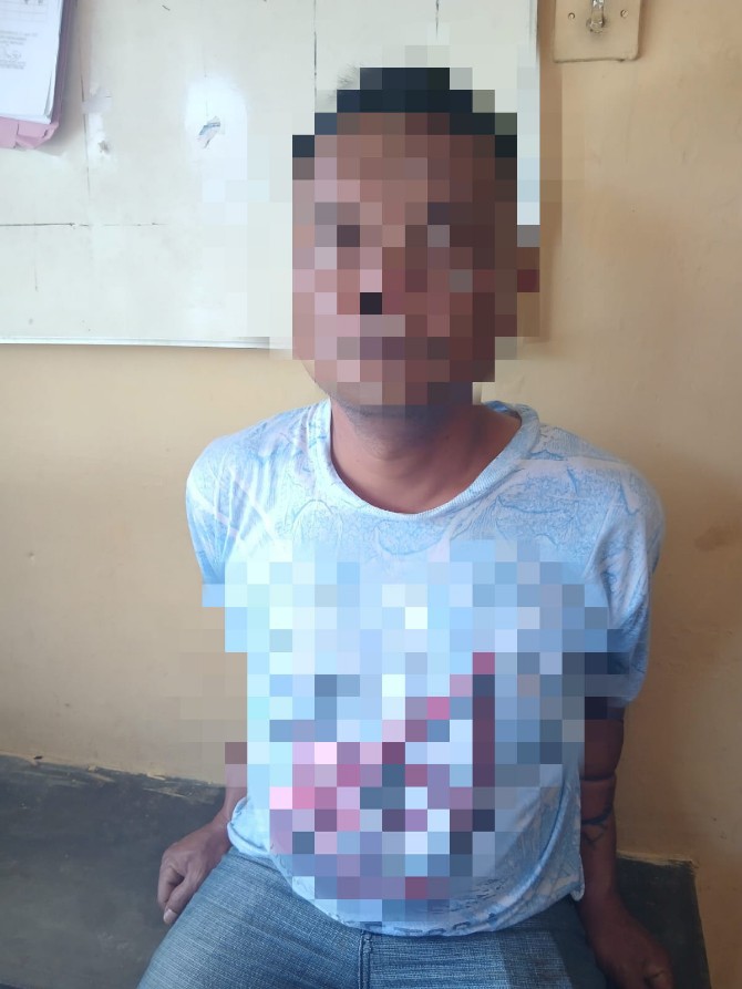 Seorang ayah berinisial TRT (41 tahun) dengan tega melakukan pencabulan terhadap ketiga putri kandungnya.