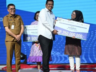 Gubernur Sumatera Utara Muhammad Bobby Afif Nasution meluncurkan program Fast Track Youngpreneur (FYP) 2025 untuk mengakselerasi 1.700 UMKM.