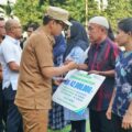 Walikota Medan, Rico Tri Putra Bayu Waas, memberikan perlindungan BPJS Ketenagakerjaan kepada 17.851 pekerja rentan, termasuk pengemudi ojek online (ojol).