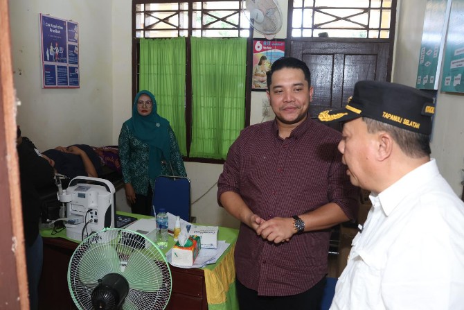 Pemerintah Kabupaten Tapanuli Selatan (Pemkab Tapsel), Sumatera Utara, bekerja sama dengan perusahaan tambang PT Agincourt Resources (PT. AR), kembali meluncurkan program pengobatan gratis yang kali ini digelar di Kecamatan Angkola Sangkunur, Rabu (28/5/2025).