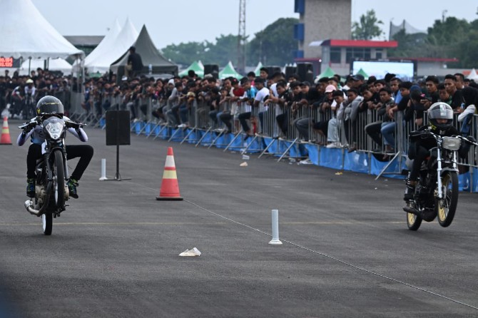 Event balapan malam hari ‘Night Race 2025, yang memperebutkan Piala Gubernur Sumatera Utara (Sumut) Bobby Nasution, berlangsung meriah.