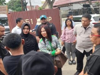 Dalam upaya meningkatkan Pendapatan Asli Daerah (PAD) dari sektor retribusi izin bangunan, Komisi 4 DPRD Medan memperkuat fungsi pengawasan. Salah satunya dengan meninjau dua unit bangunan dua lantai tanpa izin Persetujuan Bangunan Gedung (PBG) di Jalan Perjuangan, Kelurahan Tanjung Rejo, Kecamatan Medan Sunggal, Selasa (3/6/2025).