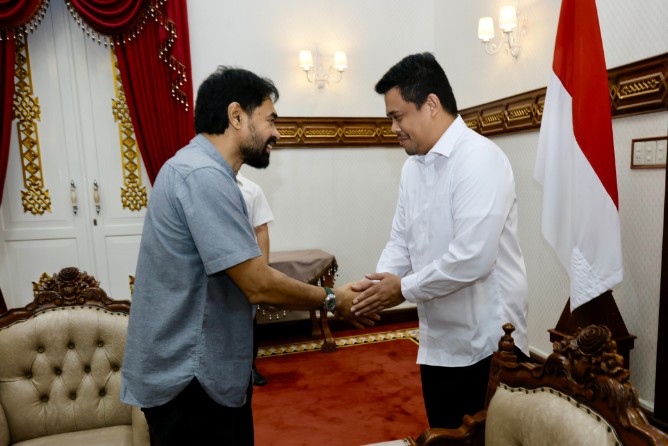 Gubernur Sumatera Utara Bobby Nasution menemui Gubernur Aceh Muzakir Manaf, di Banda Aceh, Rabu (4/6/2025).