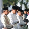 Wali Kota Medan Rico Waas bersama ribuan masyarakat Kota Medan dan sekitarnya melaksanakan Salat Iduladha 1446H di Lapangan Merdeka Medan, Jumat (6/6/2025).