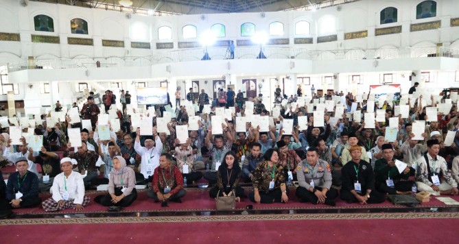 Menteri Agraria dan Tata Ruang/Kepala Badan Pertanahan Nasional (ATR/BPN), Nusron Wahid berkomitmen akan menuntaskan pendaftaran tanah wakaf di Indonesia.