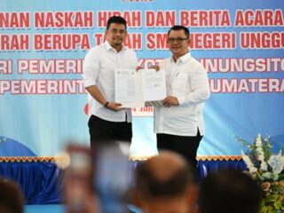 Gubernur Sumatera Utara Muhammad Bobby Afif Nasution segera merealisasikan mimpi masyarakat Nias memiliki sekolah menengah atas (SMA) setara sekolah unggulan lainnya di Sumut.