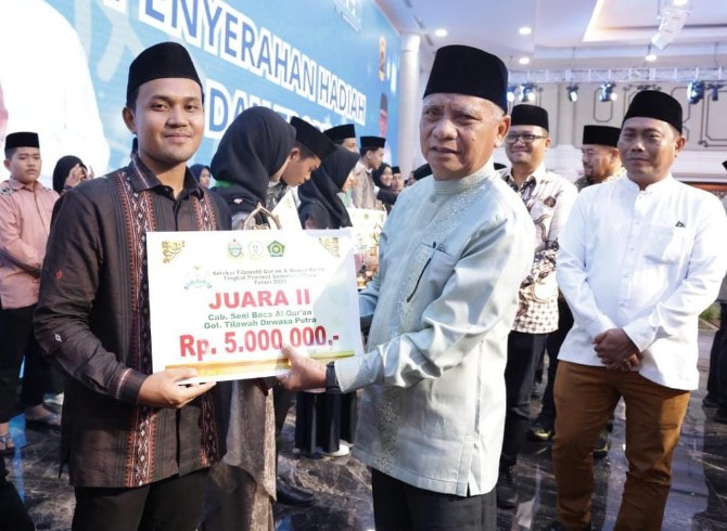 Kota Medan keluar sebagai juara umum Seleksi Tilawatil Qur'an dan Hadits (STQH) ke XIX tingkat Sumut.