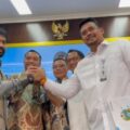 Presiden Prabowo Subianto menetapkan empat pulau yang disengketakan masuk wilayah Provinsi Aceh. Hal ini disampaikan Presiden melalui Mensesneg Prasetyo Hadi di kantor Presiden, Istana Kepresidenan, Jakarta, Selasa (17/6/2025).
