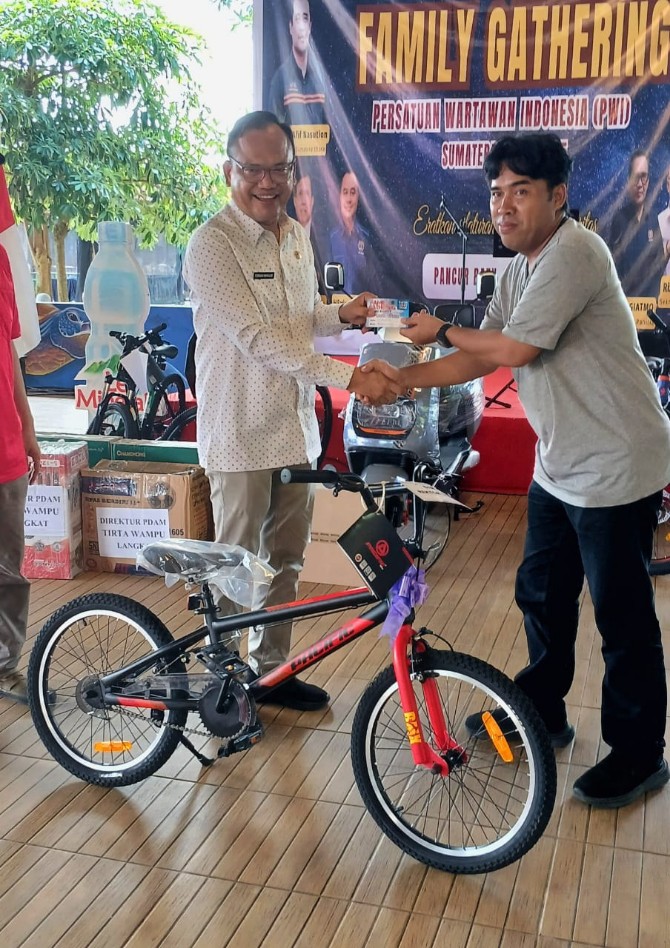 Kegiatan Family Gathering Persatuan Wartawan Indonesia (PWI) Sumut yang digelar di Central Park Zoo, Kecamatan Pancurbatu, Kabupaten Deliserdang, Kamis (26/6/2025).