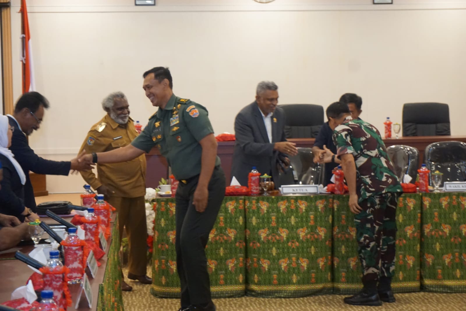 Kepala Satuan Tugas Ketahanan (Satgashan) Pangan, Mayjen TNI Ahmad Rizal Ramdhani, menyampaikan sosialisasi komprehensif mengenai Program Strategis Nasional (PSN) Kawasan Sentra Produksi Pangan (KSPP) seluas 1 juta hektare di Kabupaten Merauke.