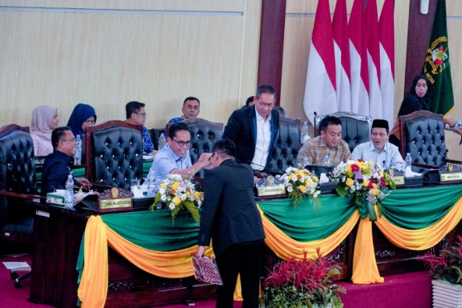 Rapat Paripurna DPRD Kota Medan, Selasa (1/7/2025)