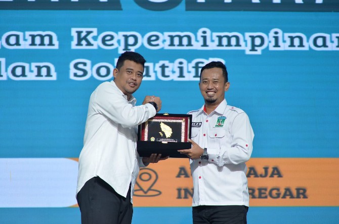 Gubernur Bobby saat membuka secara resmi Musyawarah Wilayah (Muswil) VII Pengurus Wilayah (PW) KAMMI Sumut di Aula Raja Inal Siregar, Kantor Gubernur Sumut, Jumat (4/7/2025).