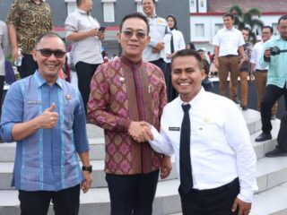 Bupati Tapsel Serahkan SK dan SPMT Kepada 633 PPPK Formasi 2024 Tahap I